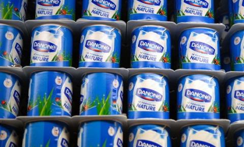 Por Ley de Etiquetado: Marca de lácteos Danone evalúa irse de Chile